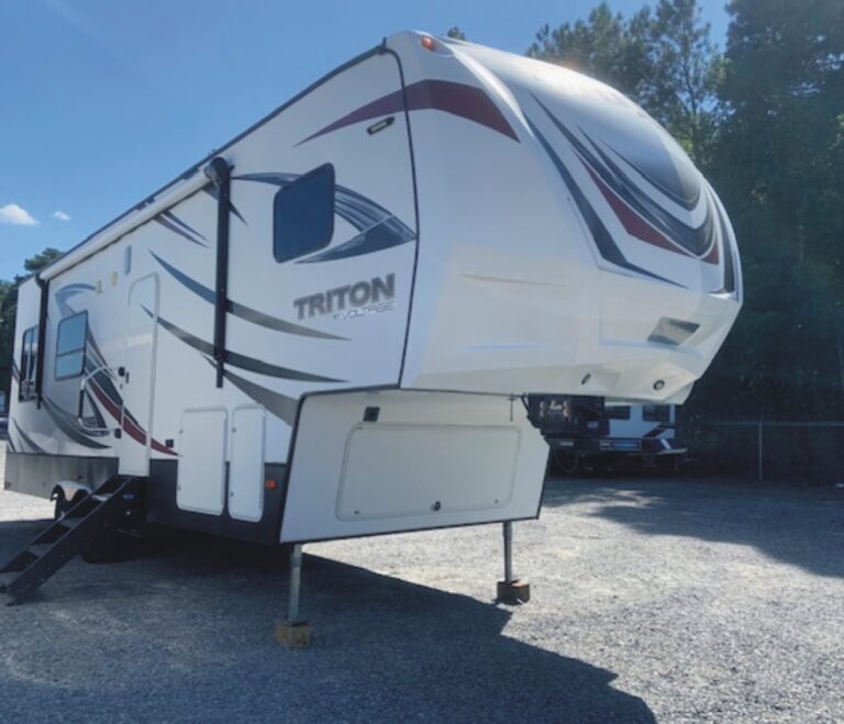2016 Voltage Triton 2951