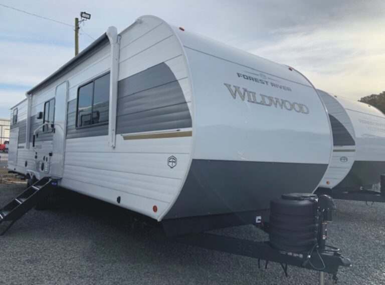 2026 Wildwood 33TS-63