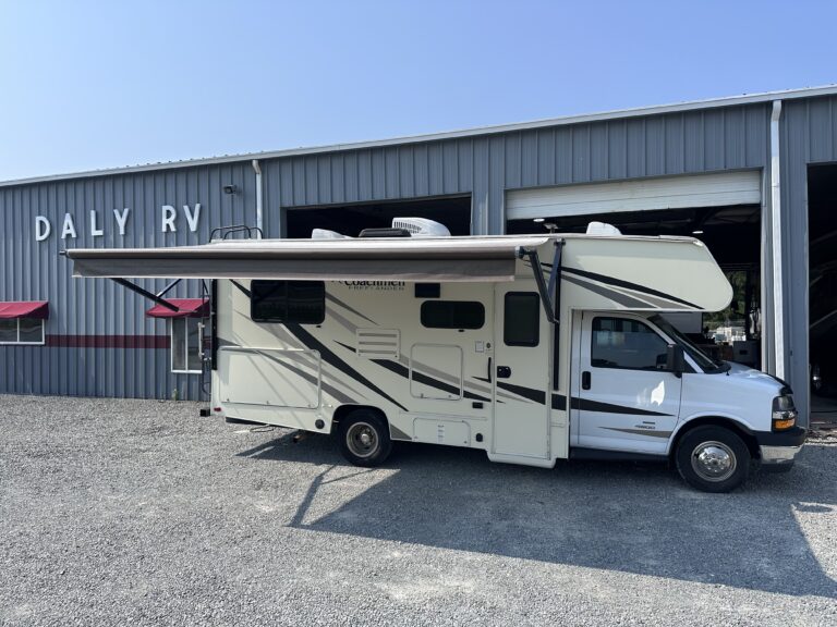 2019 Coachmen Freelander 21QB 11,678 MILES